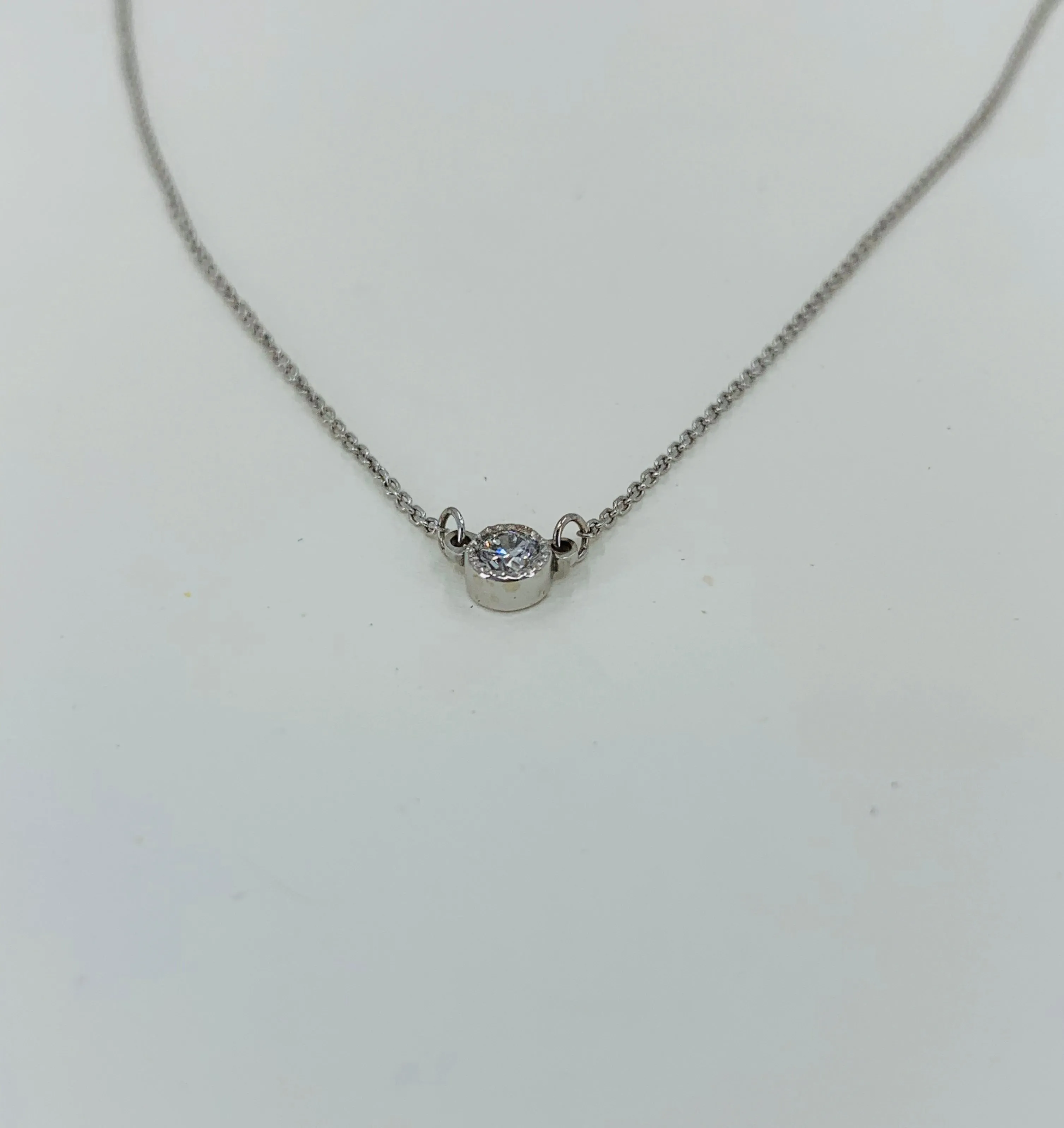 14k white gold solitaire necklace