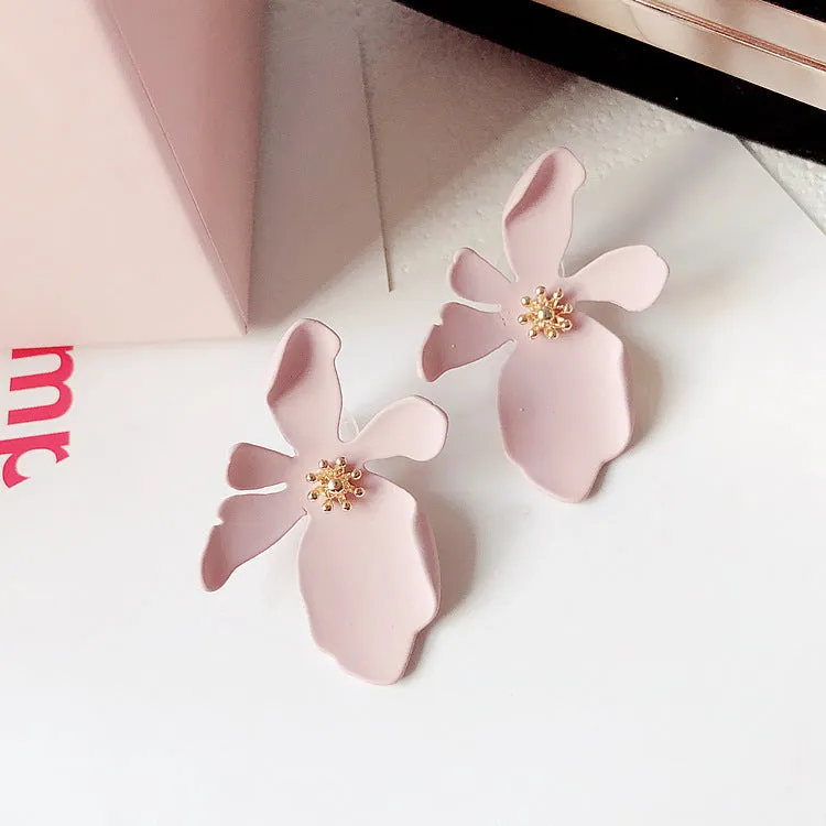 Elegant Korean Flower Drop Earrings for Stylish Women