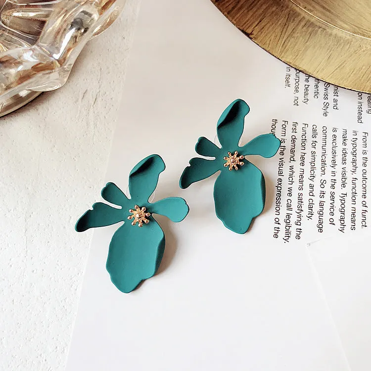 Elegant Korean Flower Drop Earrings for Stylish Women