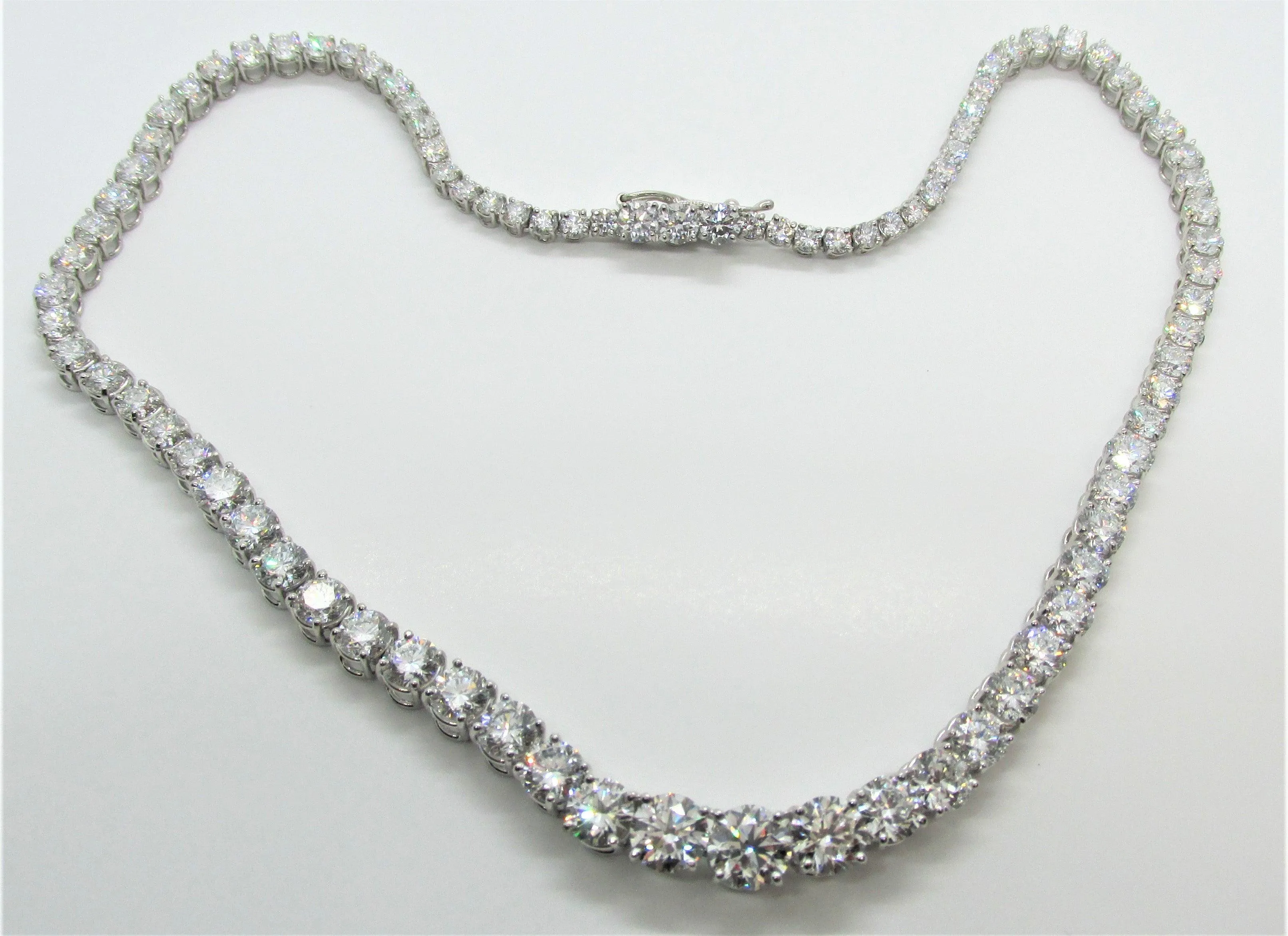 Graduated Diamond Tennis Necklace