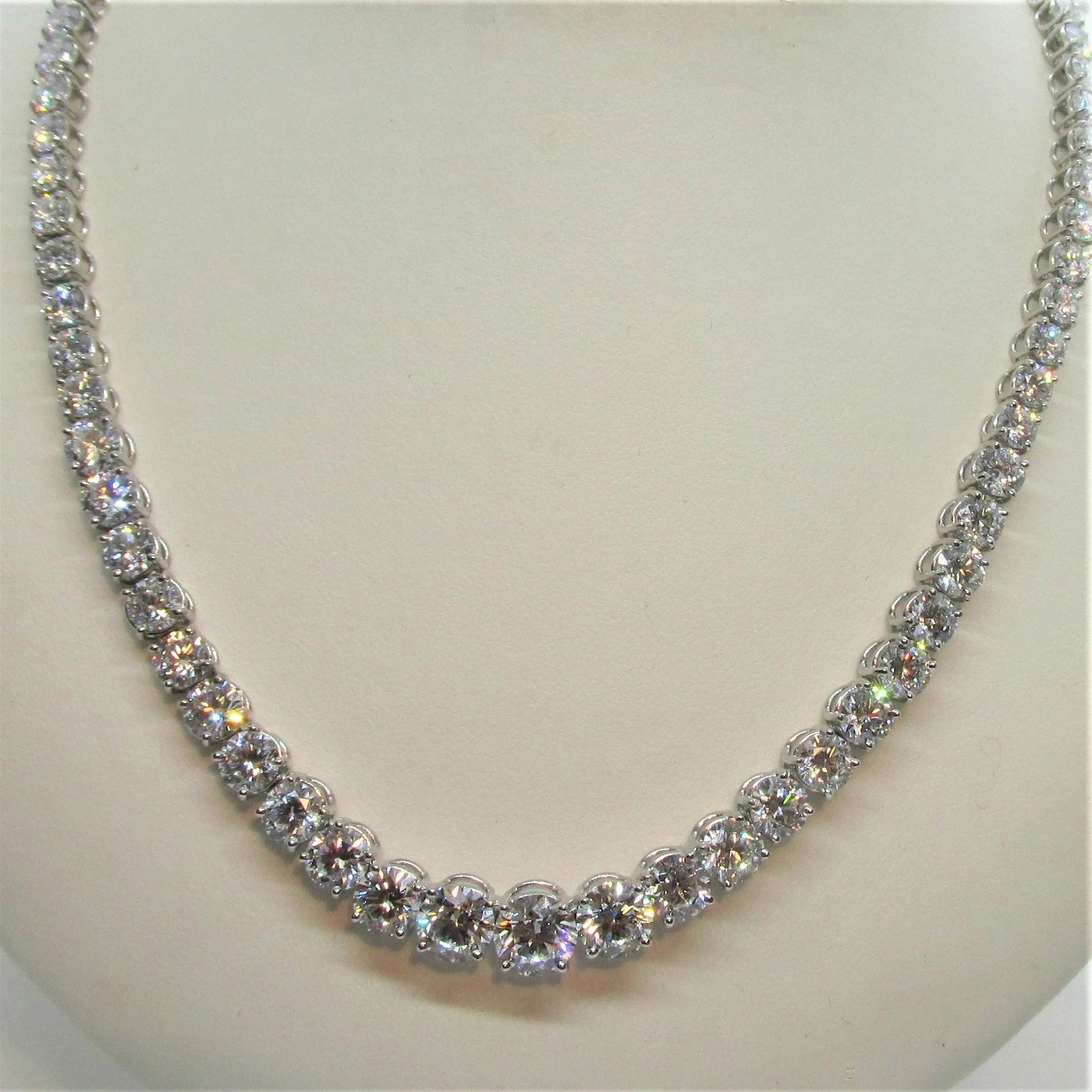 Graduated Diamond Tennis Necklace