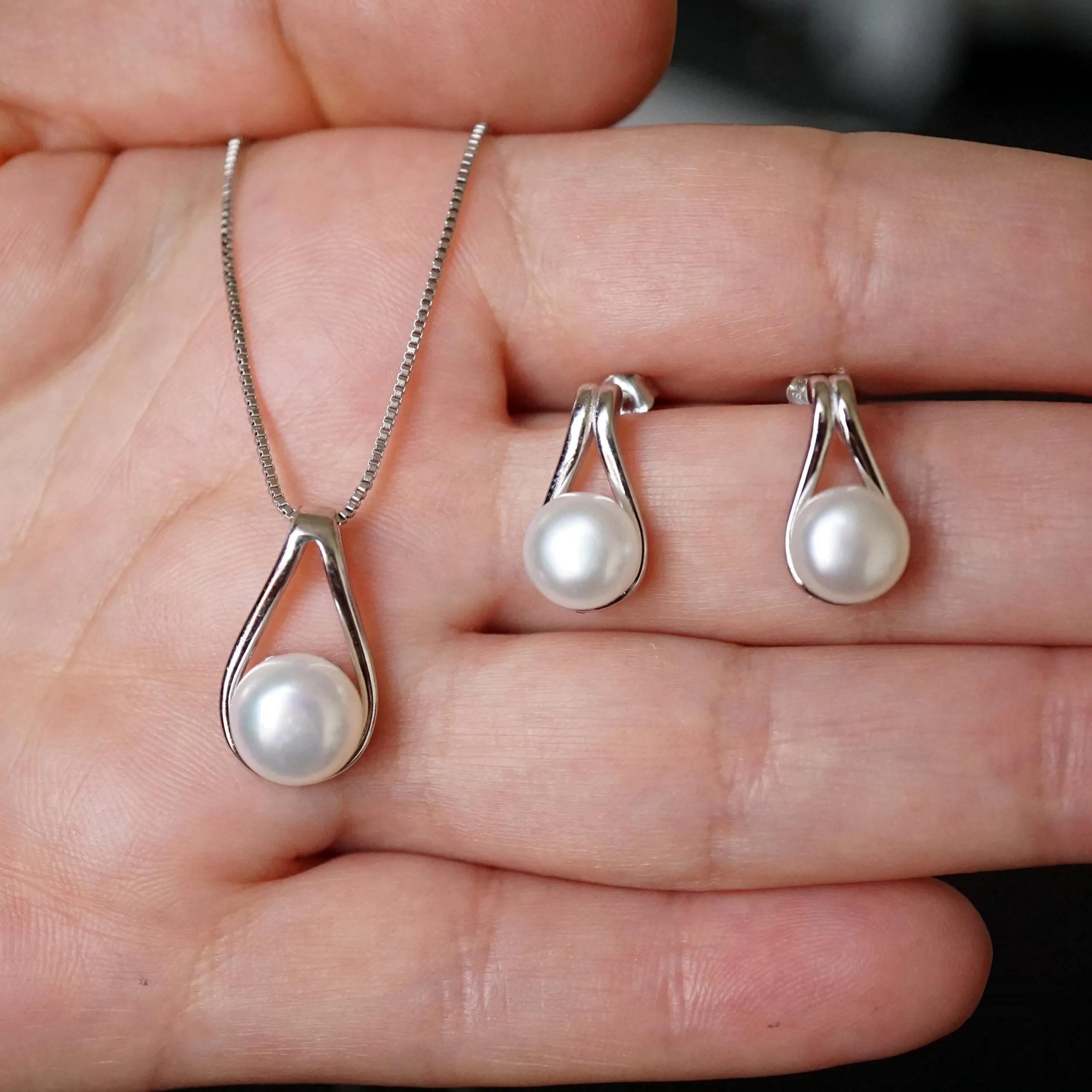 Mia X - 925 Sterling Silver Freshwater Pearl Set