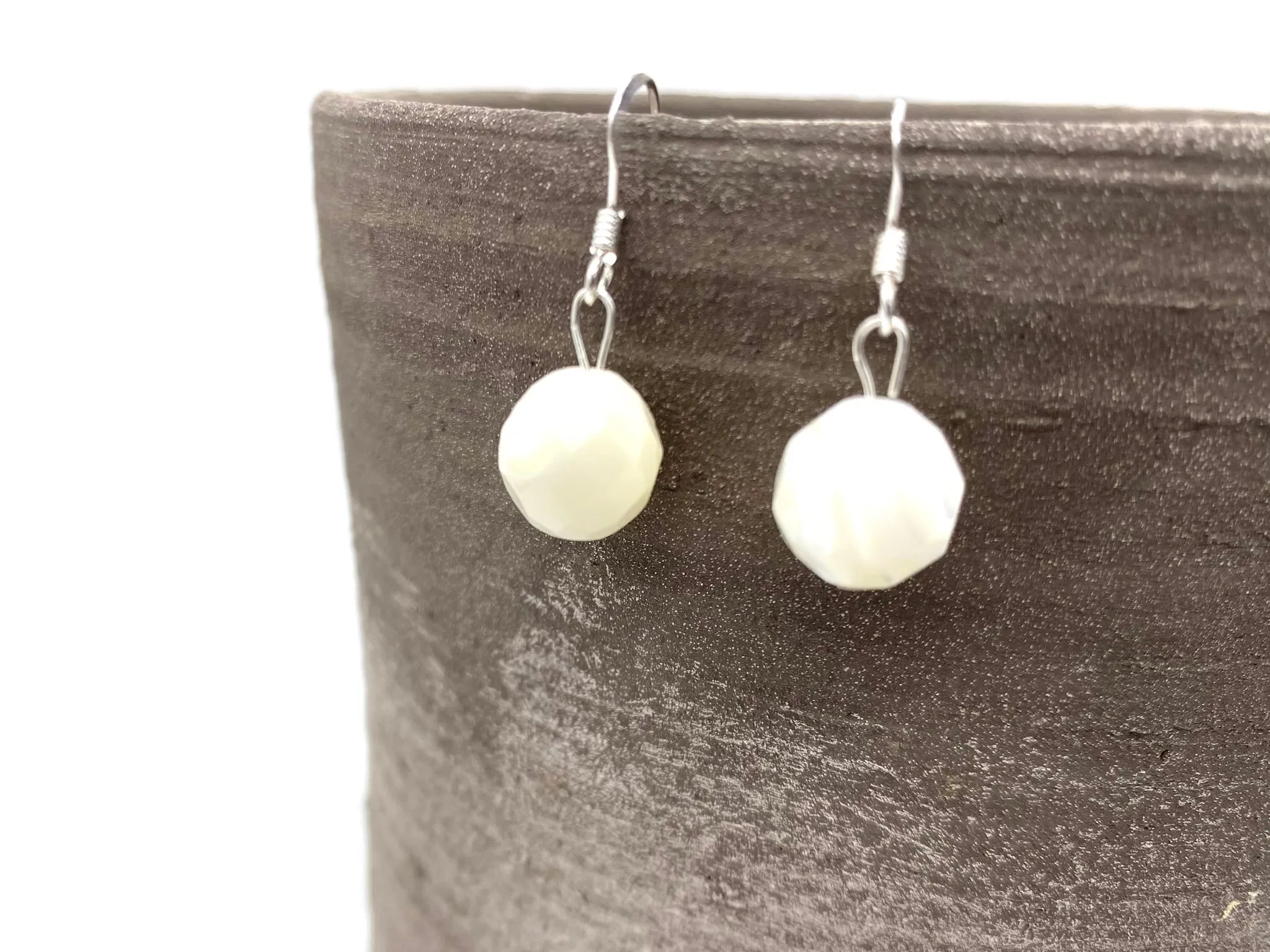 Minimalist Freshwater Pearl Earrings