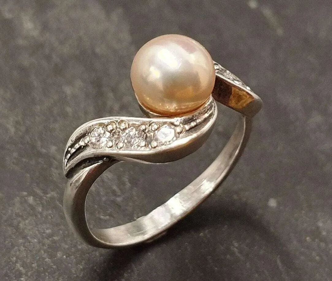 Natural Pearl Ring - Sparkly Wave Ring - Vintage Beige Ring