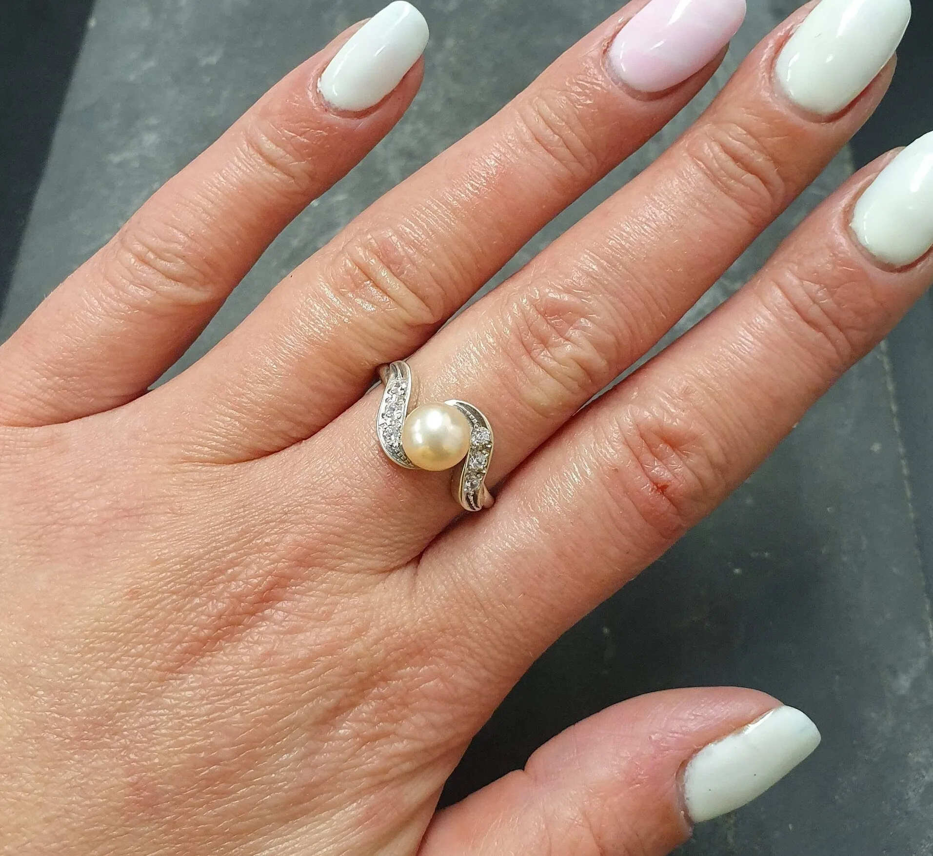 Natural Pearl Ring - Sparkly Wave Ring - Vintage Beige Ring