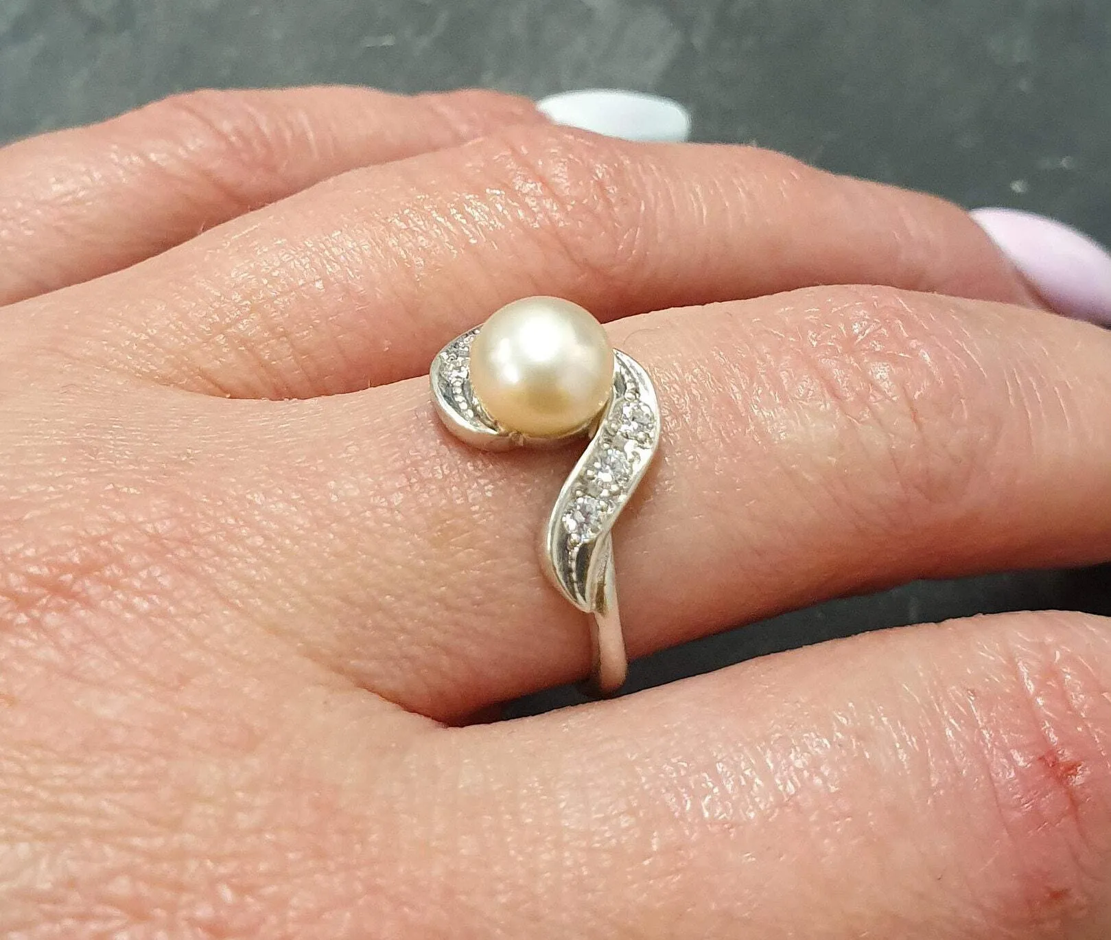 Natural Pearl Ring - Sparkly Wave Ring - Vintage Beige Ring