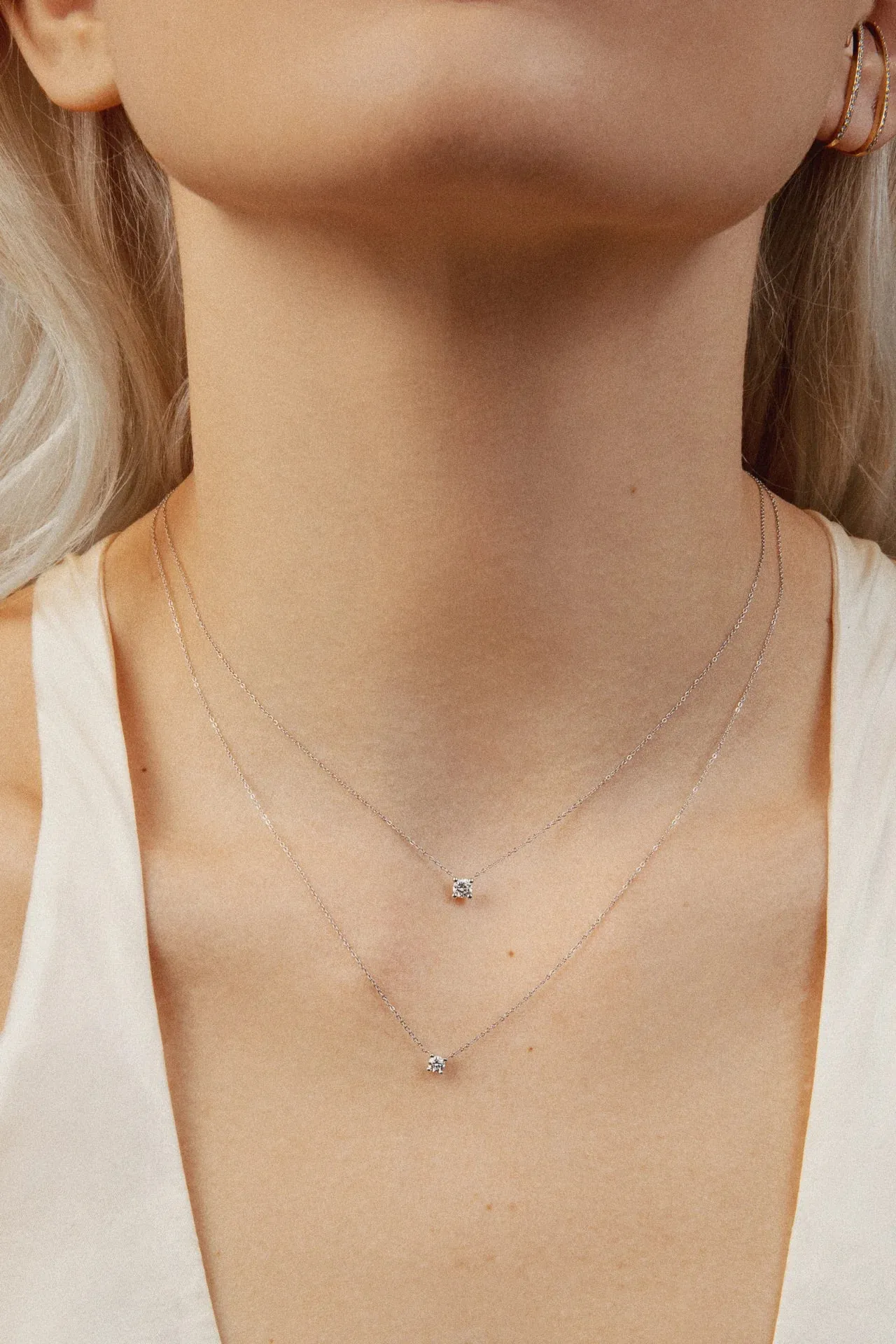 Solitaire necklace